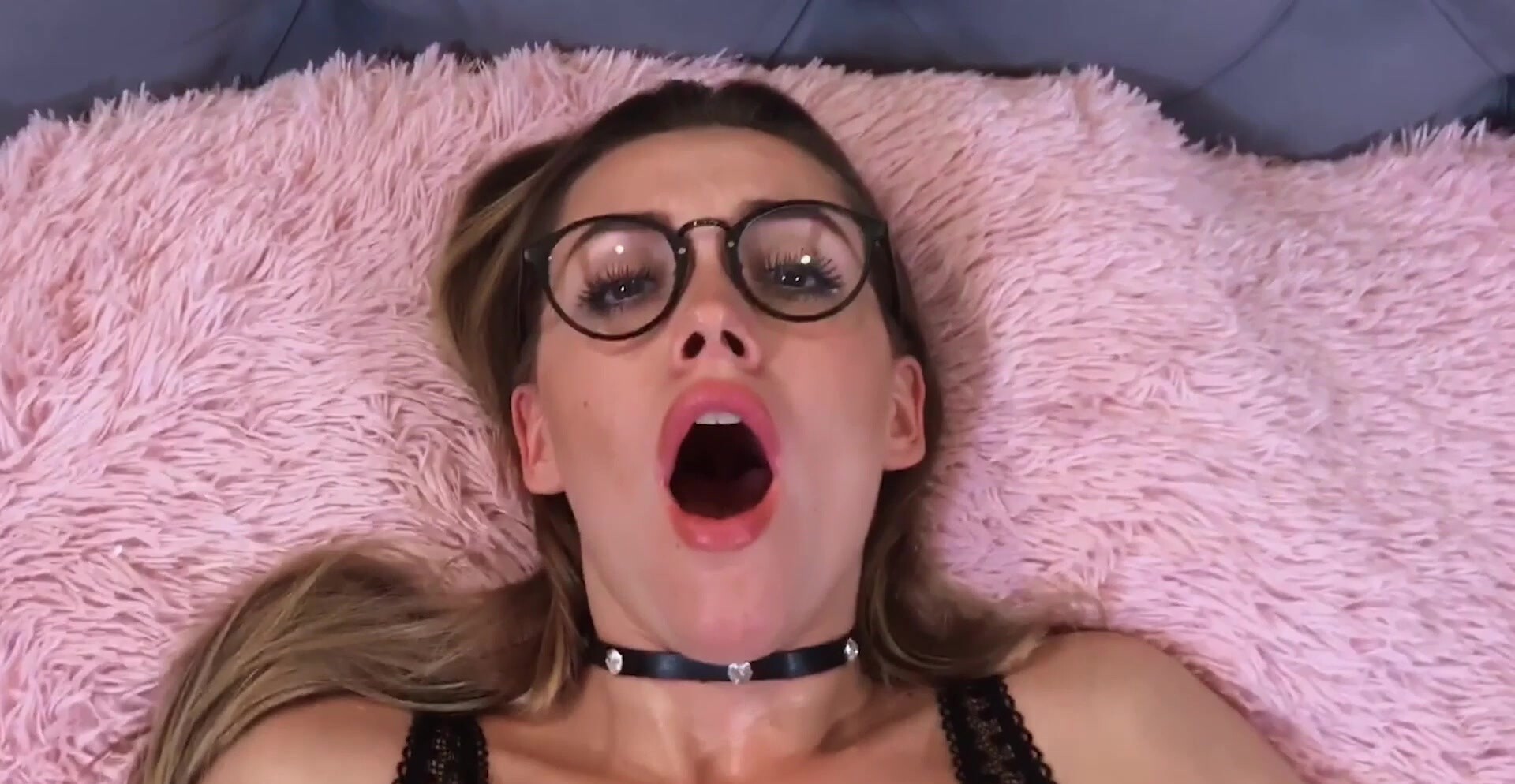 Nerdy Ass Babe Gets Fucking In Plain POV